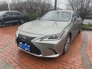 Lexus ES 2019