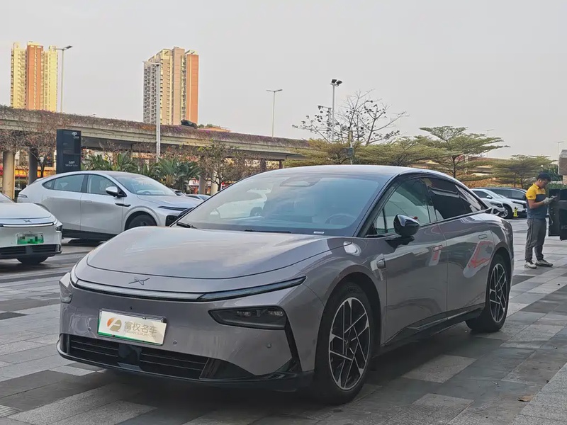 XPeng P7