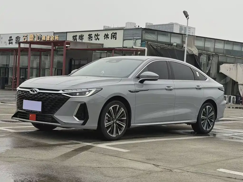 Chery Arrizo 8