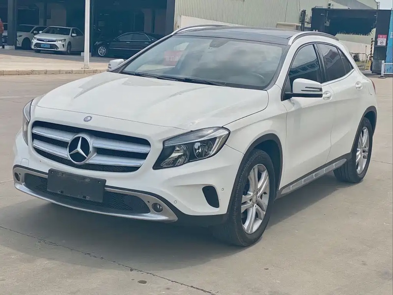 Mercedes-Benz GLA-Class