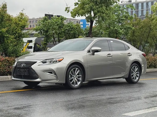 Lexus ES 2017