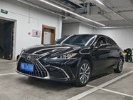 Lexus ES 2024