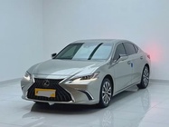 Lexus ES 2022