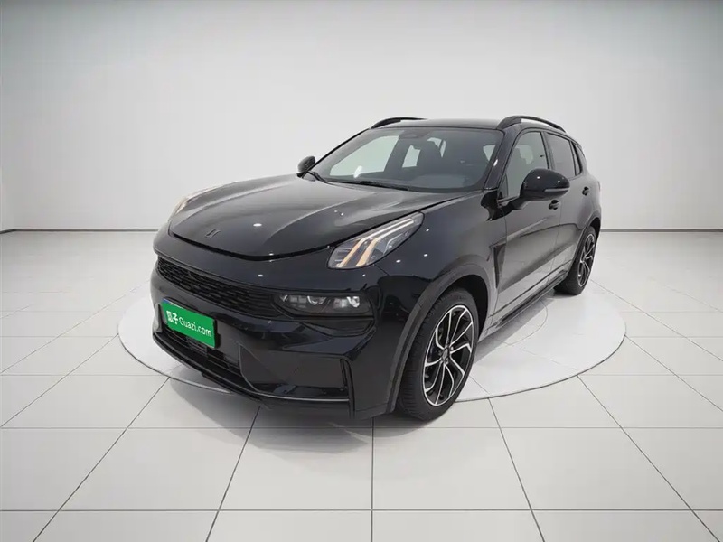 Lynk & Co 01