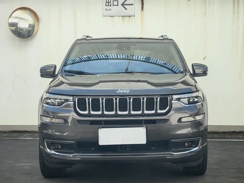 Jeep Grand Commander