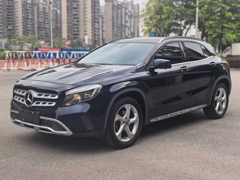 Mercedes-Benz GLA-Class