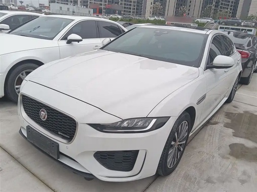 Jaguar XE 2020