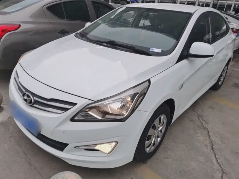 Hyundai Verna