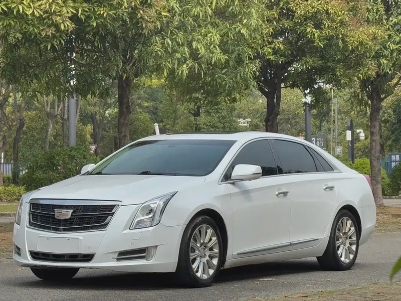 Cadillac XTS