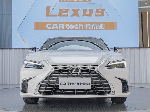 Lexus ES 2025