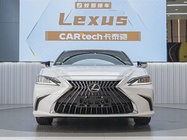 Lexus ES 2024