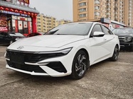 Hyundai Elantra 2023