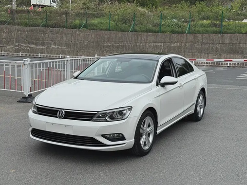 Volkswagen Lamando 2015