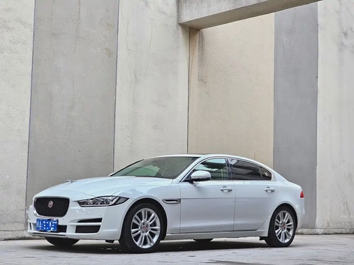 Jaguar XE 2018