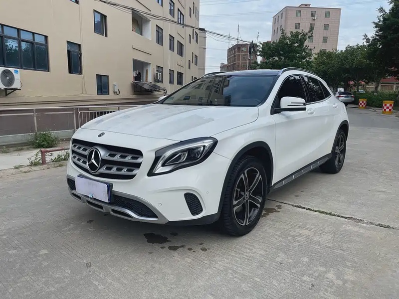 Mercedes-Benz GLA-Class