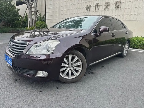 Toyota Crown 2012
