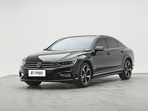 Volkswagen Magotan 2025