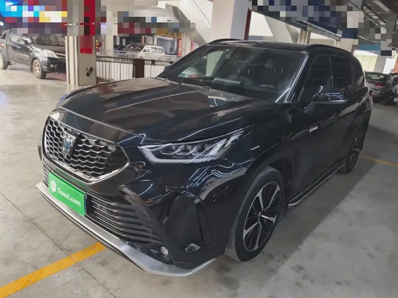 Toyota Crown Kluger
