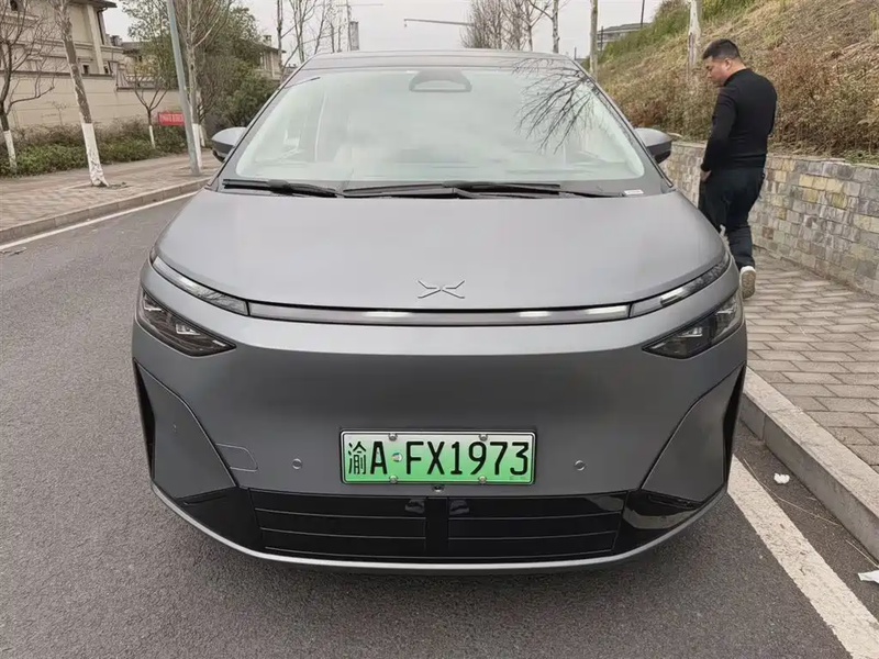 XPeng X9