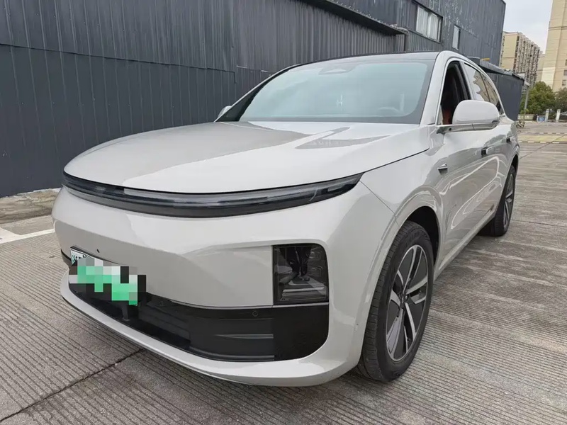 Li Auto L6
