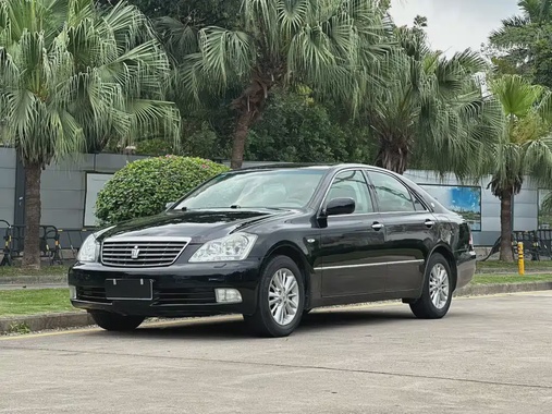 Toyota Crown 2005