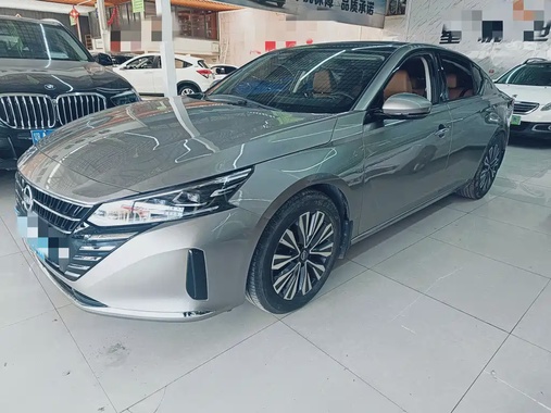 Nissan Teana 2023