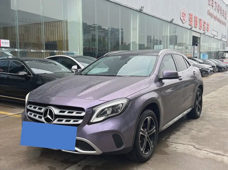 Mercedes-Benz GLA-Class