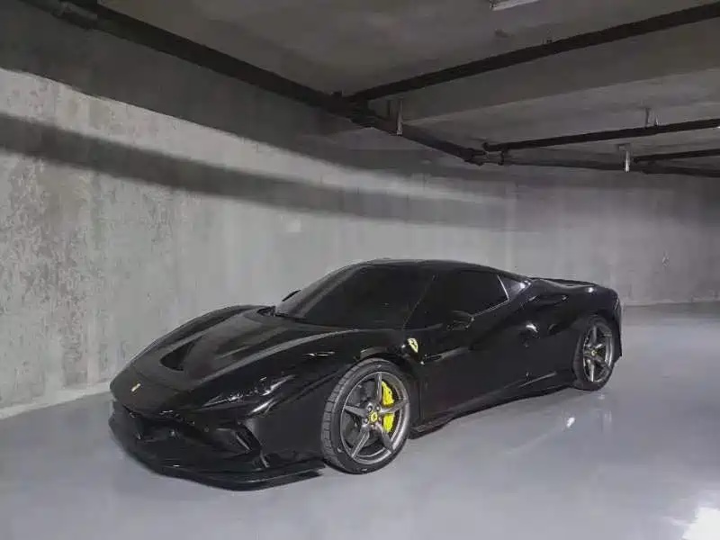 Ferrari F8