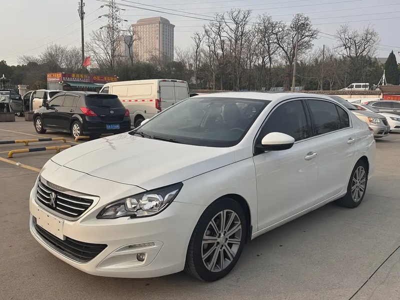 Peugeot 408