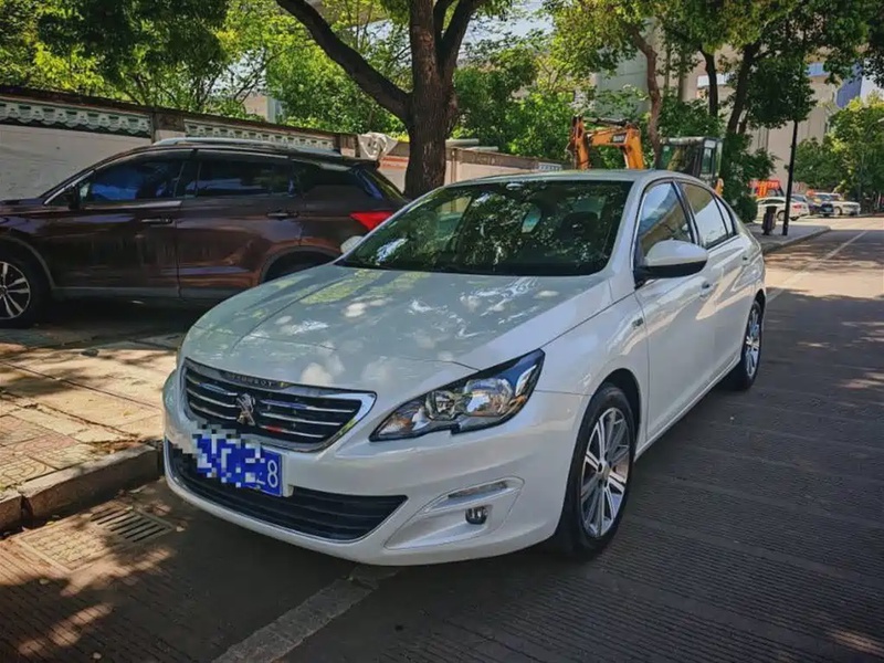 Peugeot 408