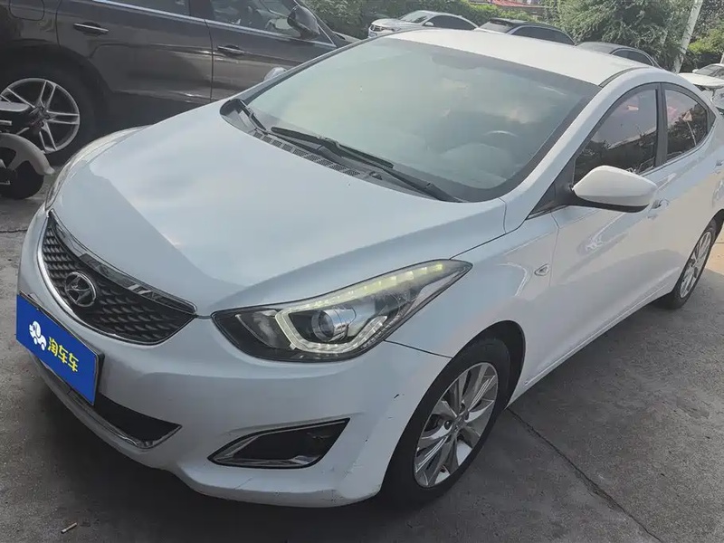 Hyundai Elantra