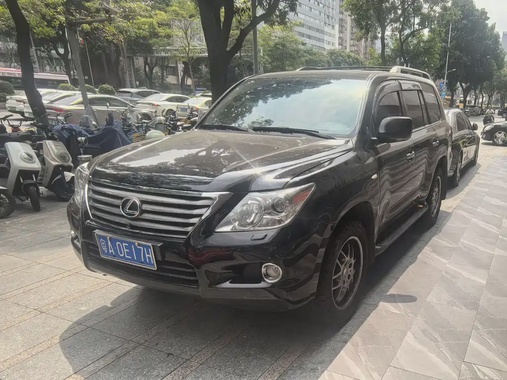 Lexus LX 2010