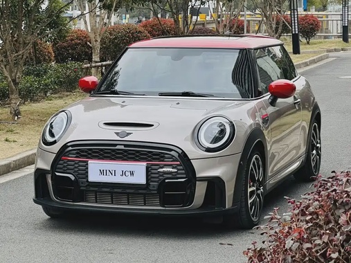 MINI Other 2022