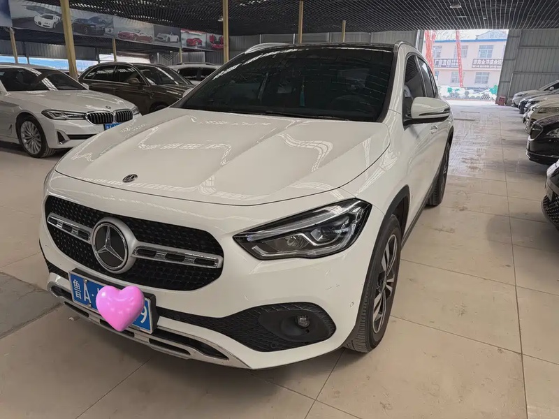 Mercedes-Benz GLA-Class