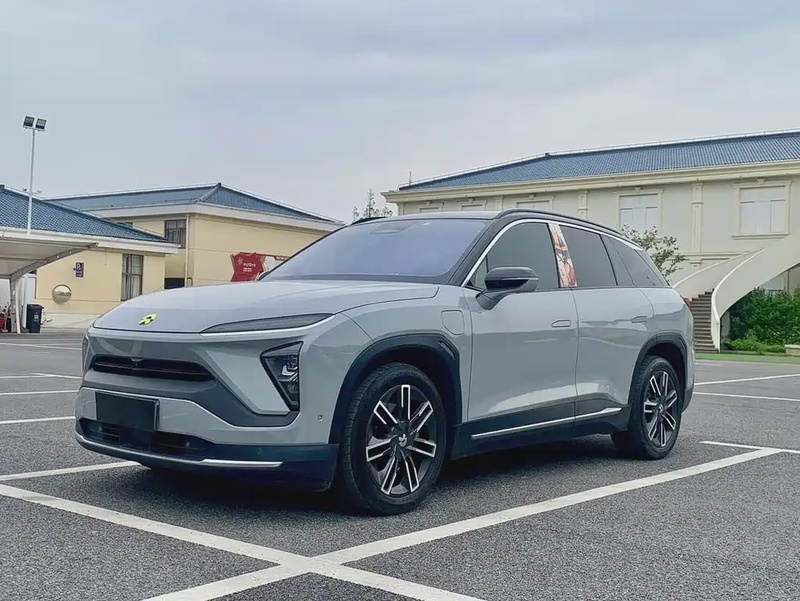 NIO ES6