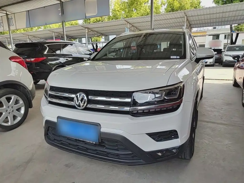 Volkswagen Tharu