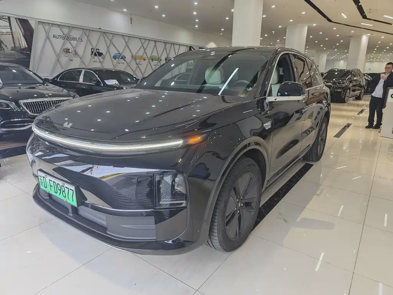 Li Auto L6