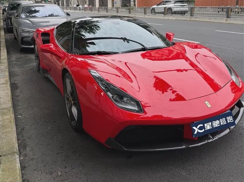 Ferrari 488