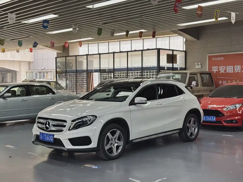 Mercedes-Benz GLA-Class