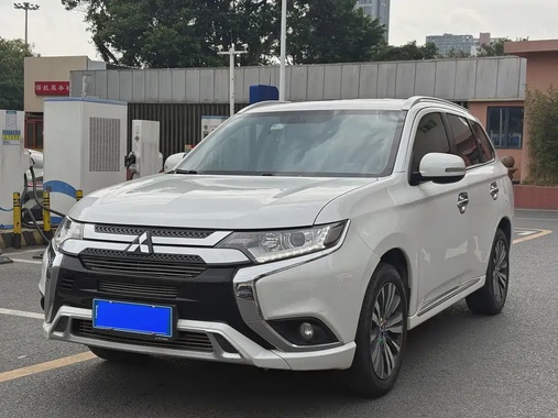 Mitsubishi Outlander 2021