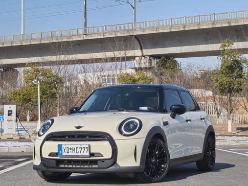 MINI Other 2022