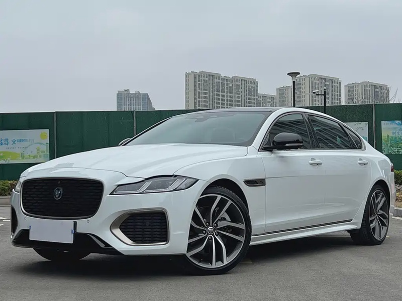 Jaguar XFL