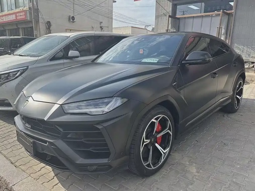 Lamborghini Urus 2021