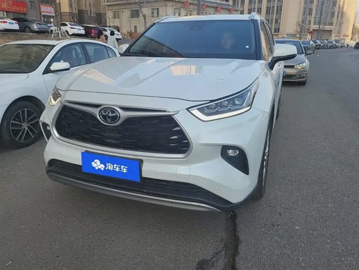 Toyota Highlander 2025