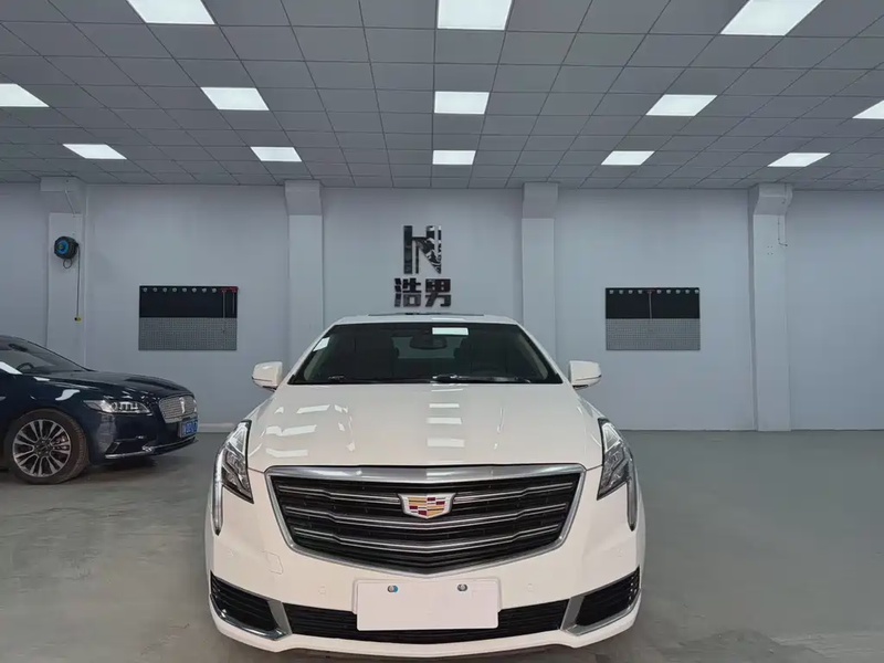 Cadillac XTS