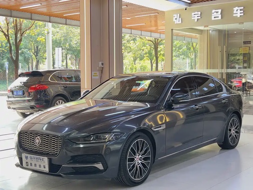 Jaguar XE 2021