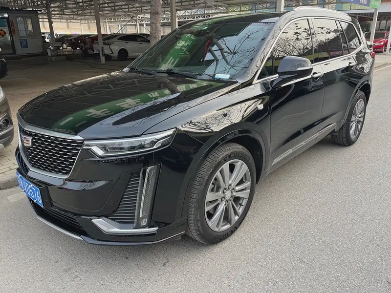Cadillac XT6