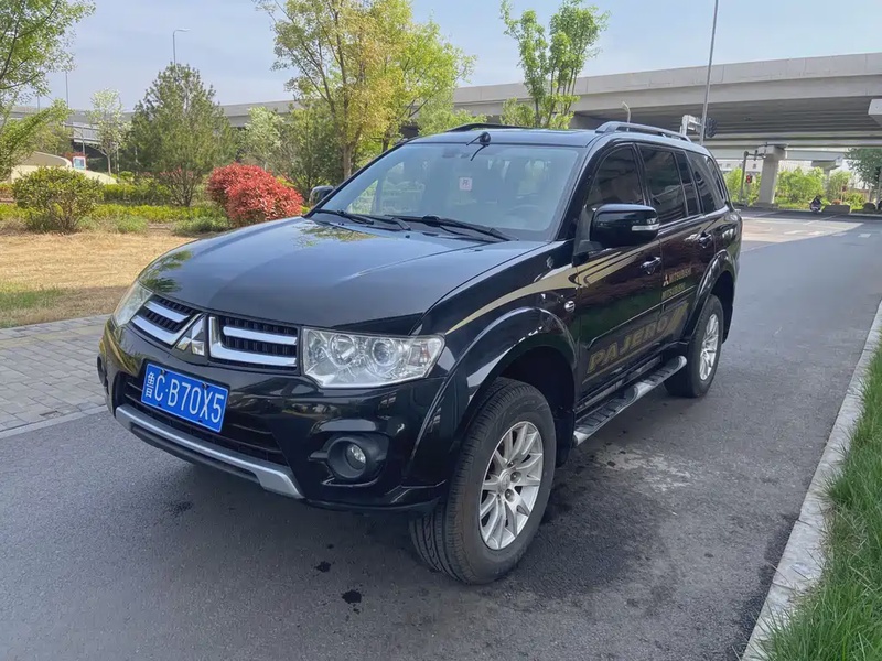 Mitsubishi Pajero Sport