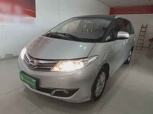 BYD M6 2016