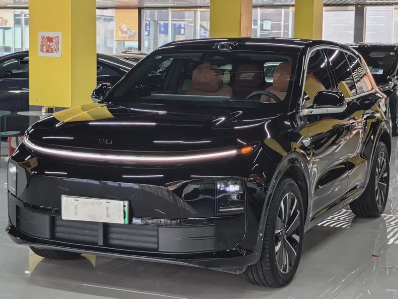 Li Auto L6